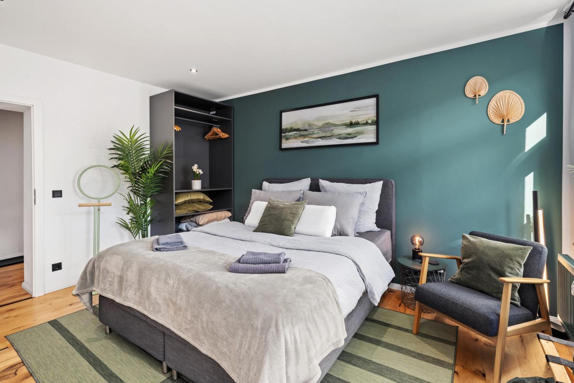 Edler Wohnraum Schlossteich-Suite 3 Sz Mit Zwei Balkonen, Kaffeevollautomat, Kamin, Klima, Lift & Zwei Parkplaetzen Chemnitz Esterno foto