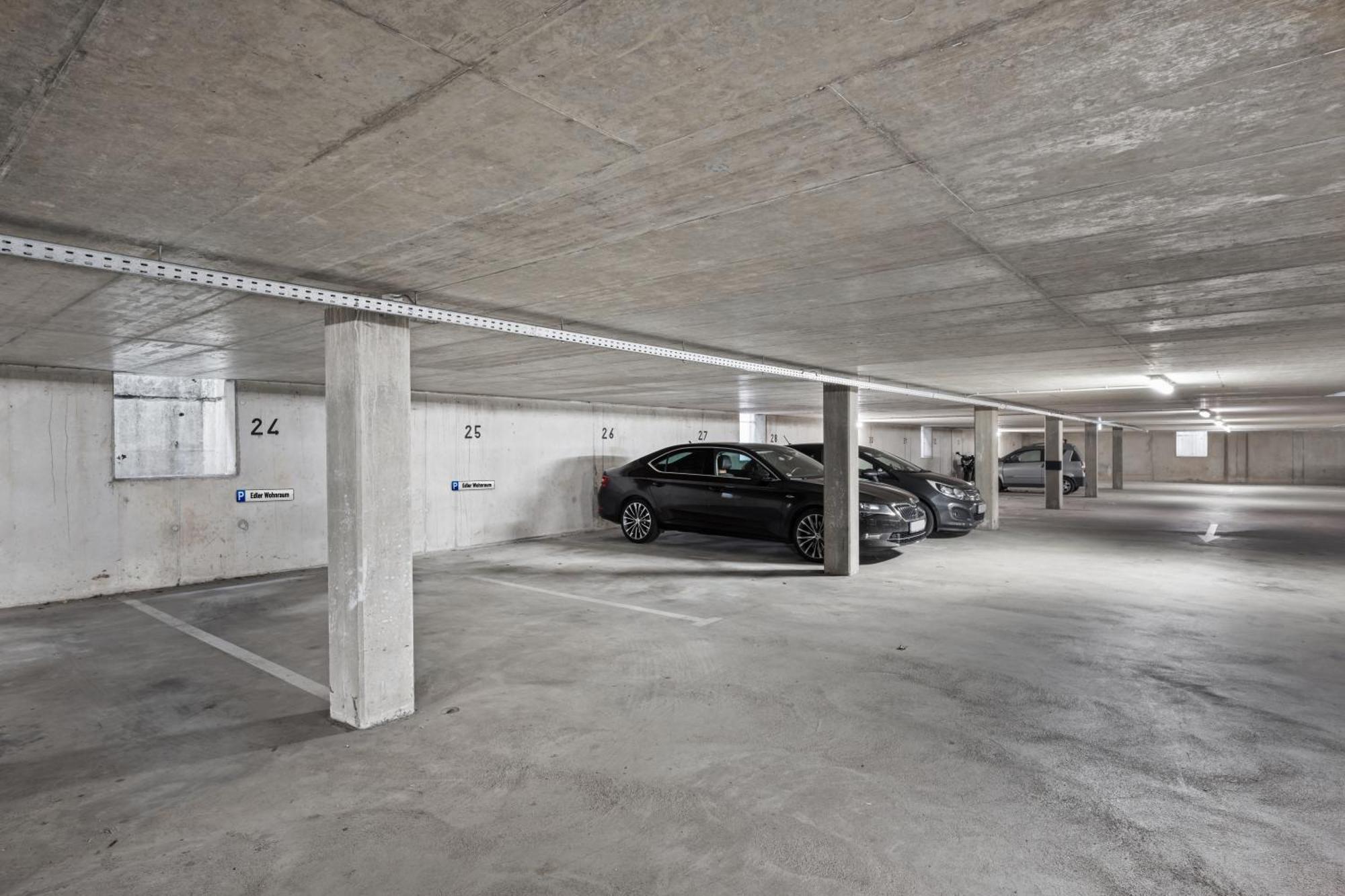 Edler Wohnraum Schlossteich-Suite 3 Sz Mit Zwei Balkonen, Kaffeevollautomat, Kamin, Klima, Lift & Zwei Parkplaetzen Chemnitz Esterno foto